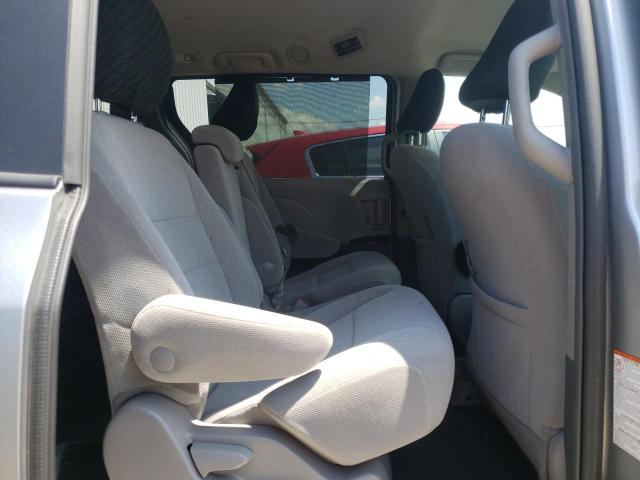 Photo 6 from auction – 2018 TOYOTA SIENNA LE with VIN 5TDKZ3DC1JS932579