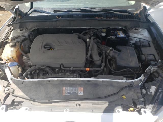 Photo 7 from auction – 2016 FORD FUSION SE with VIN 3FA6P0HD1GR136263