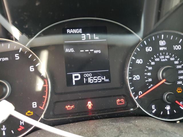 Photo 8 from auction – 2016 KIA FORTE LX with VIN KNAFK5A85G5604451