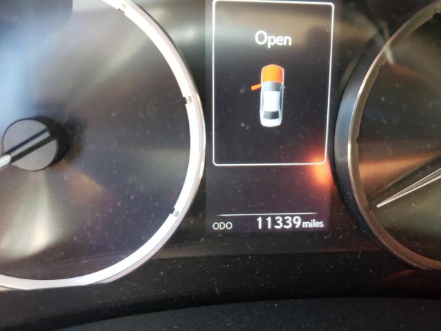 Photo 8 from auction – 2020 LEXUS IS 300 PRE with VIN JTHD81F20L5042554