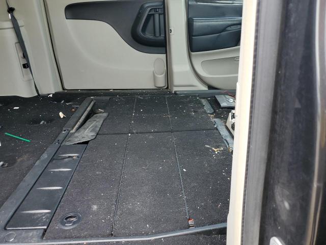 Photo 6 from auction – 2011 CHRYSLER TOWN & COU with VIN 2A4RR5DG6BR739572