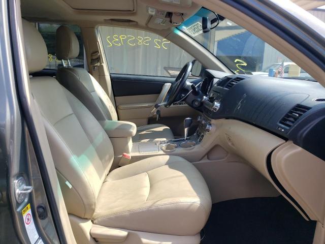 Photo 5 from auction – 2011 TOYOTA HIGHLANDER with VIN 5TDBK3EH7BS054236
