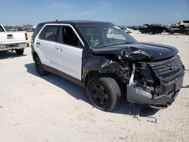 FORD EXPLORER P 2018 with VIN 1FM5K8AR0JGC18083 - Photo from auction