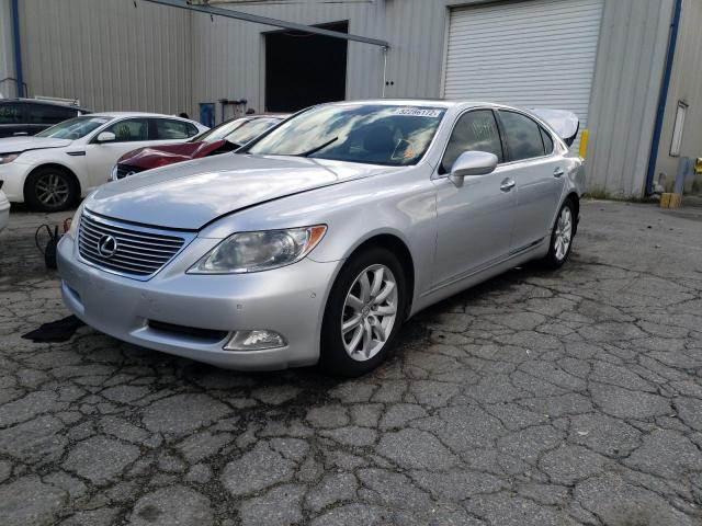 Photo 2 from auction – 2007 LEXUS LS 460L with VIN JTHGL46FX75001628
