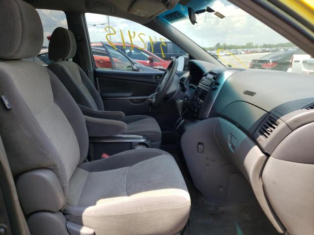 Photo 5 from auction – 2010 TOYOTA SIENNA CE with VIN 5TDKK4CC9AS310534