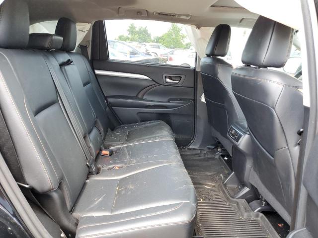 Photo 6 from auction – 2018 TOYOTA HIGHLANDER with VIN 5TDJZRFH6JS832226