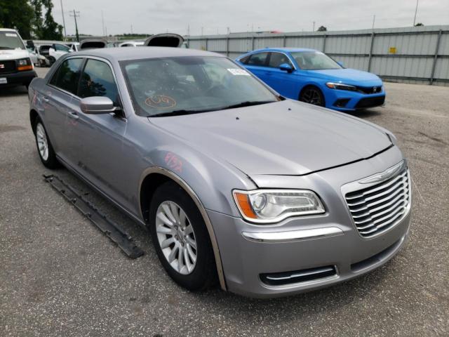 CHRYSLER 300 2013 с VIN 2C3CCAAG1DH572741 - Фото с аукциона