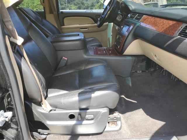 Photo 5 from auction – 2008 CHEVROLET SUBURBAN C with VIN 1GNFC16008R133760