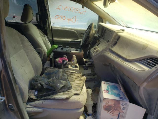 Photo 5 from auction – 2015 TOYOTA SIENNA LE with VIN 5TDKK3DC5FS673669