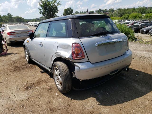 Photo 3 from auction – 2007 MINI COOPER with VIN WMWMF33597TU60482