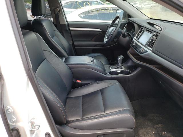 Photo 5 from auction – 2018 TOYOTA HIGHLANDER with VIN 5TDJZRFH1JS890163