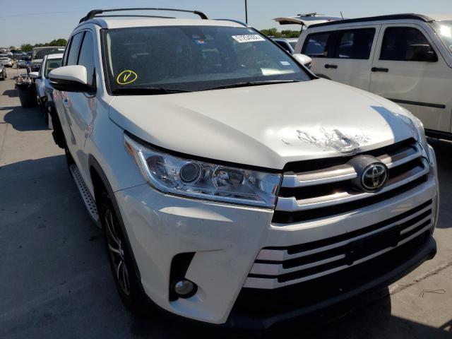 TOYOTA HIGHLANDER 2017 with VIN 5TDKZRFH8HS520438 - Photo from auction