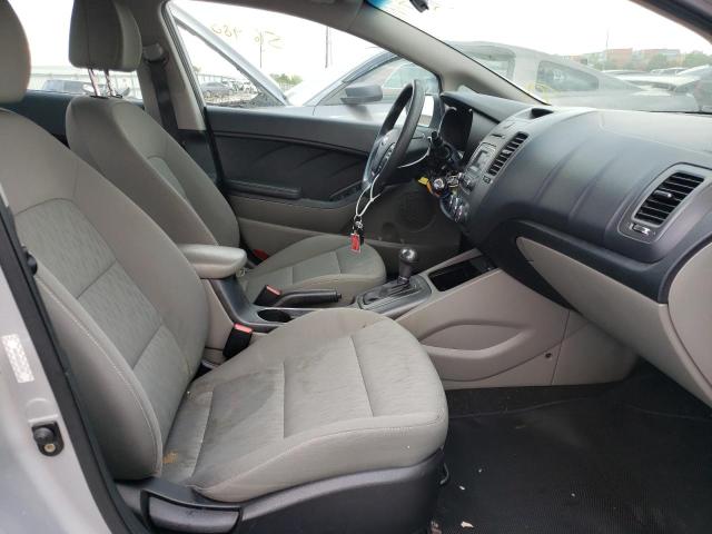 Photo 5 from auction – 2016 KIA FORTE LX with VIN KNAFK4A65G5611781