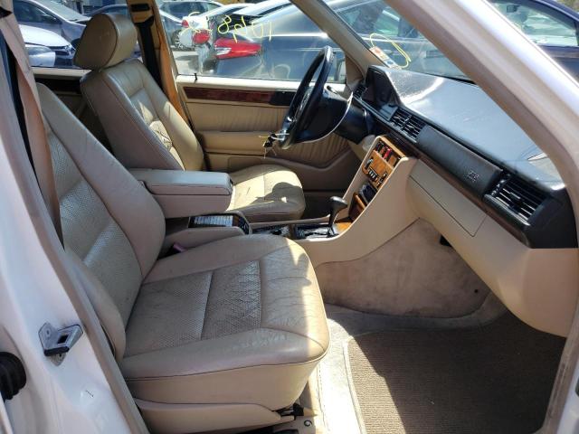 Photo 5 from auction – 1994 MERCEDES-BENZ E 420 with VIN WDBEA34E9RC024334