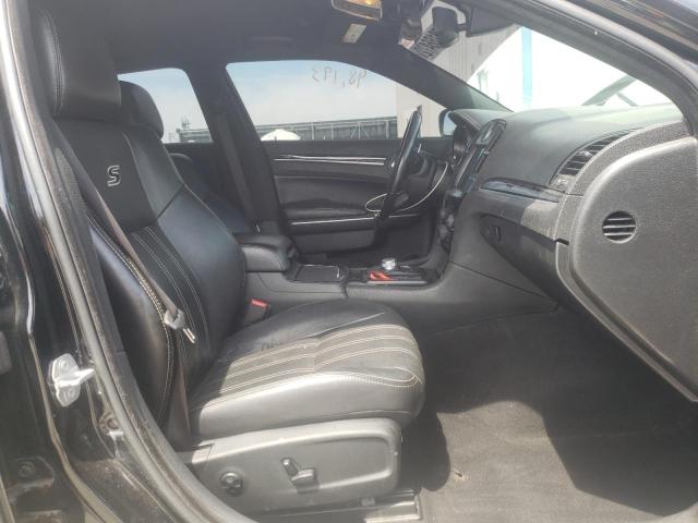 Photo 5 from auction – 2019 CHRYSLER 300 S with VIN 2C3CCAGG4KH610810