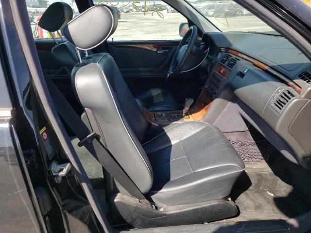 Photo 5 from auction – 2002 MERCEDES-BENZ E-CLASS with VIN WDBJF65JX2B444063