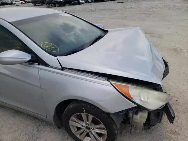 Photo 9 from auction – 2011 HYUNDAI SONATA with VIN 5NPEB4AC4BH108904