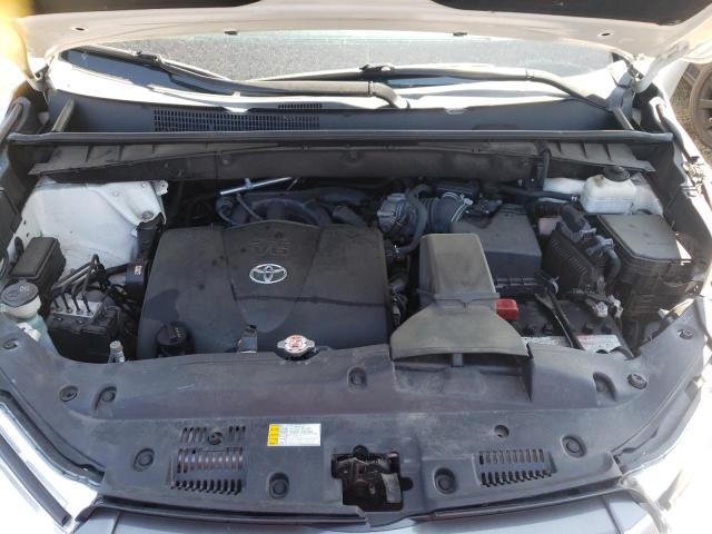 Photo 7 from auction – 2018 TOYOTA HIGHLANDER with VIN 5TDJZRFH0JS884161