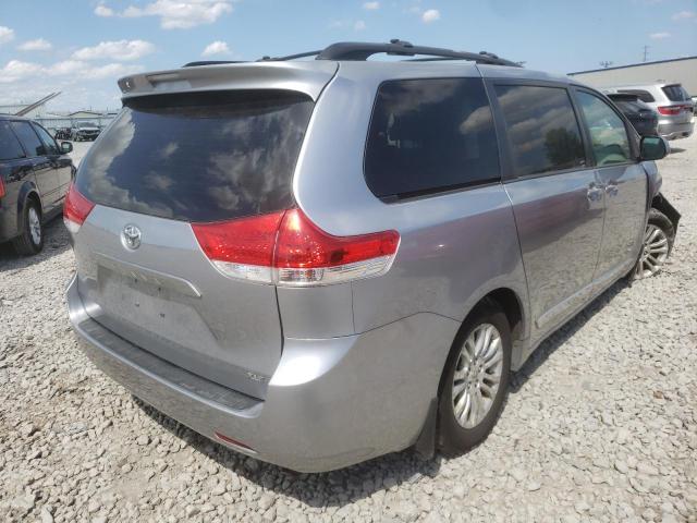 Photo 4 from auction – 2012 TOYOTA SIENNA XLE with VIN 5TDYK3DC2CS267662