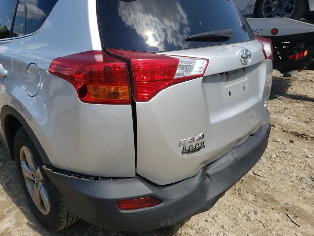 Photo 9 from auction – 2015 TOYOTA RAV4 XLE with VIN 2T3RFREV7FW243761