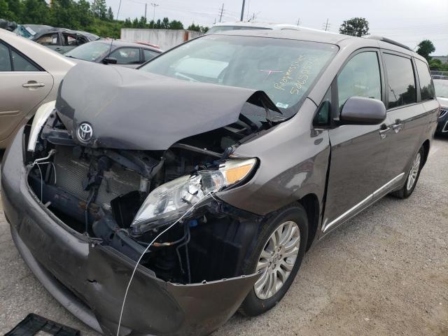 Photo 2 from auction – 2011 TOYOTA SIENNA XLE with VIN 5TDYK3DC9BS158341