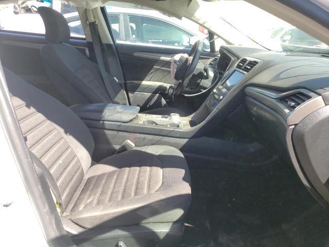Photo 5 from auction – 2019 FORD FUSION SE with VIN 3FA6P0LU3KR119769