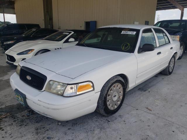 Photo 2 from auction – 2005 FORD CROWN VICT with VIN 2FAFP71W85X128972
