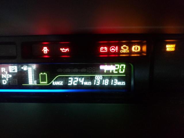 Photo 8 from auction – 2013 TOYOTA PRIUS V with VIN JTDZN3EU2D3252181