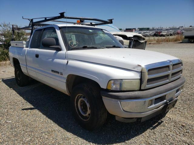 DODGE RAM 2500 2000 with VIN 1B7KC23Z9YJ158610 - Photo from auction