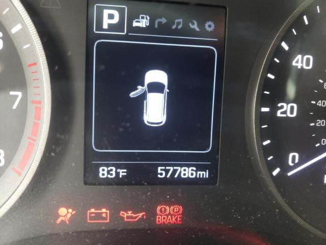 Photo 8 from auction – 2018 HYUNDAI TUCSON SE with VIN KM8J2CA44JU629705