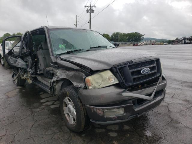 FORD F150 2004 مع رقم تعريف المركبة 1FTRX12W44NC43927 - صورة من المزاد