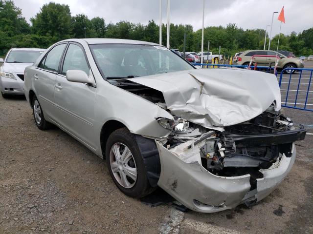 TOYOTA CAMRY LE 2004 with VIN 4T1BE32KX4U934283 - Photo from auction
