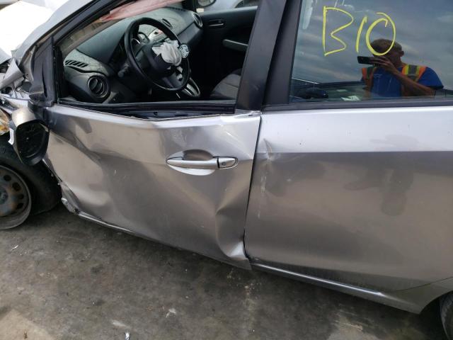 Photo 10 from auction – 2011 MAZDA MAZDA2 with VIN JM1DE1HY9B0103472