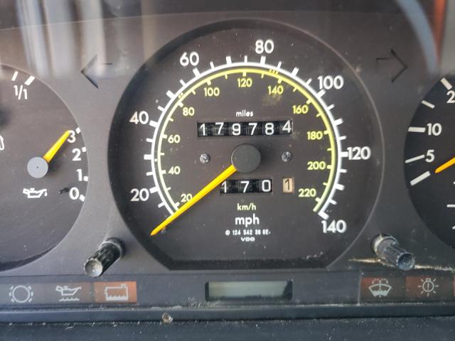 Photo 8 from auction – 1995 MERCEDES-BENZ E 300D with VIN WDBEB31E7SC219663