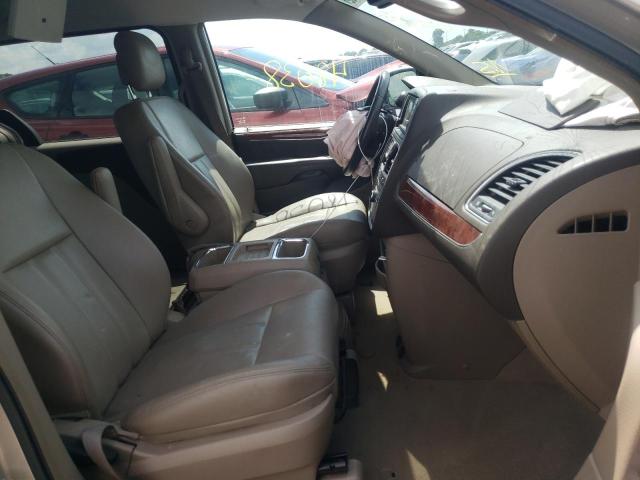Photo 5 from auction – 2013 CHRYSLER TOWN & COU with VIN 2C4RC1BG4DR665302
