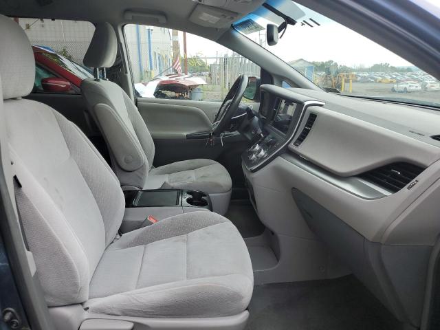 Photo 5 from auction – 2015 TOYOTA SIENNA LE with VIN 5TDKK3DC9FS593548