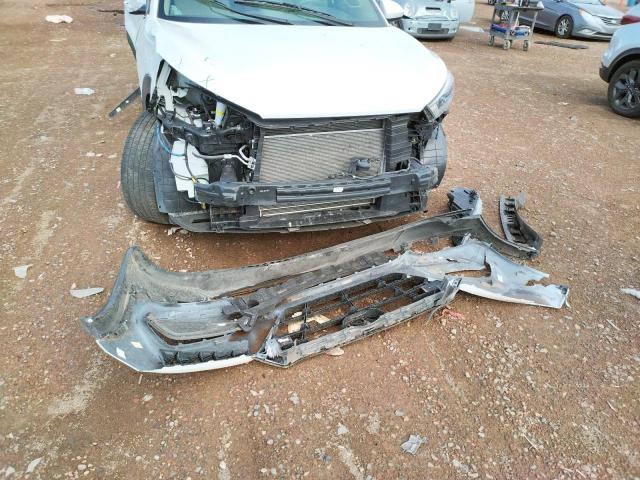 Photo 9 from auction – 2016 HYUNDAI TUCSON SE with VIN KM8J23A42GU243423