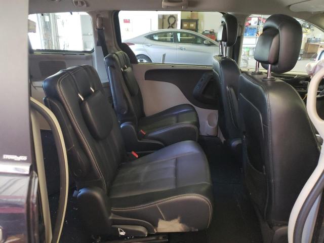 Photo 6 from auction – 2013 CHRYSLER TOWN & COU with VIN 2C4RC1CG8DR646993