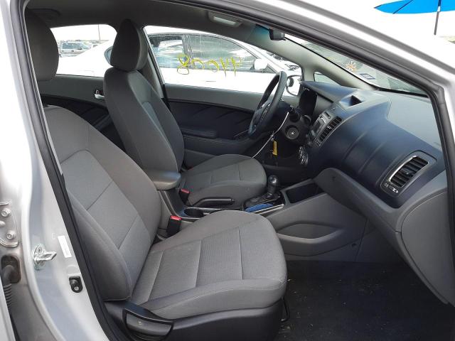 Photo 5 from auction – 2017 KIA FORTE LX with VIN 3KPFK4A75HE142886