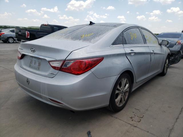Photo 4 from auction – 2012 HYUNDAI SONATA SE with VIN 5NPEC4AC3CH395571