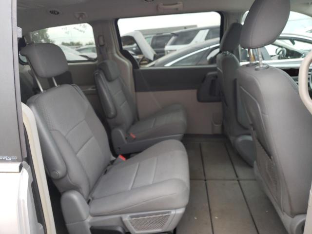 Photo 6 from auction – 2010 CHRYSLER TOWN & COU with VIN 2A4RR5D19AR249735