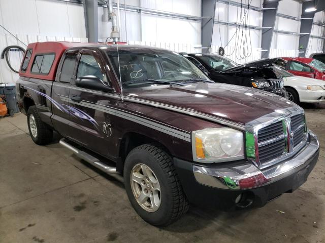 DODGE DAKOTA SLT 2005 with VIN 1D7HW42KX5S338577 - Photo from auction