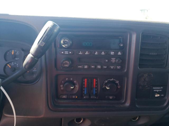 Photo 9 from auction – 2004 CHEVROLET SILVERADO with VIN 1GCHK29214E349609