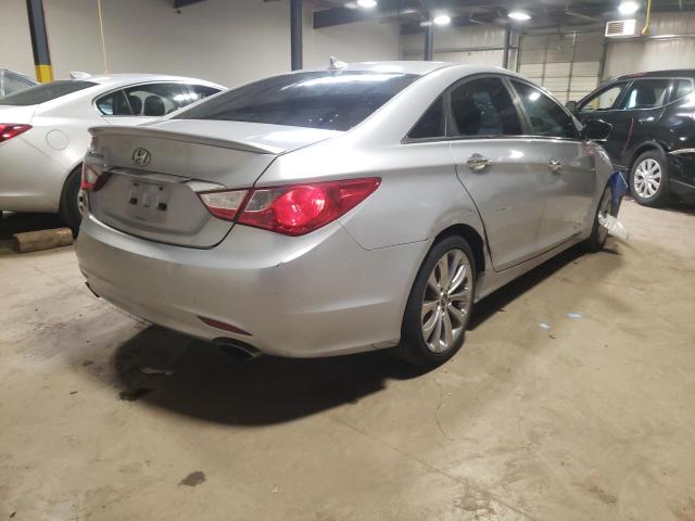 Photo 4 from auction – 2012 HYUNDAI SONATA SE with VIN 5NPEC4AC1CH465195