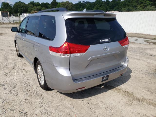 Photo 3 from auction – 2012 TOYOTA SIENNA XLE with VIN 5TDYK3DC3CS224870