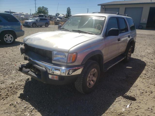 Photo 2 from auction – 2000 TOYOTA 4RUNNER with VIN JT3HM84R3Y0038773