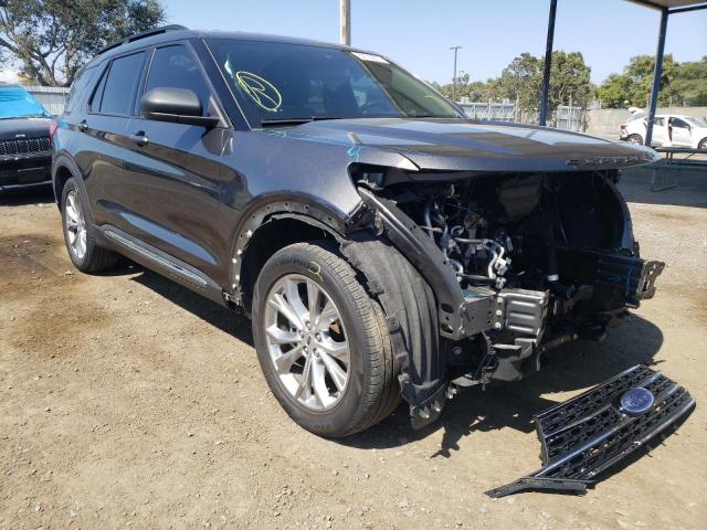 FORD EXPLORER X 2020 with VIN 1FMSK7DHXLGB36137 - Photo from auction