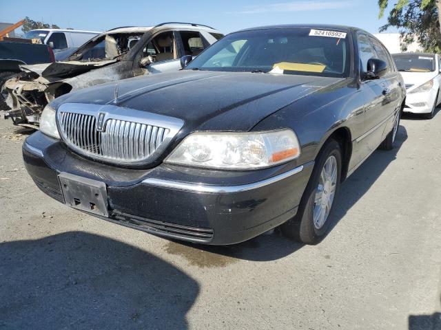 Photo 2 from auction – 2011 LINCOLN TOWN CAR E with VIN 2LNBL8EV6BX758704