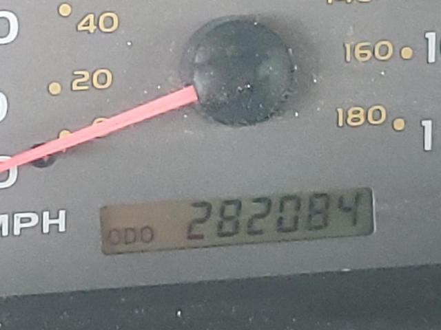 Photo 8 from auction – 2003 TOYOTA SEQUOIA SR with VIN 5TDZT34A23S157999