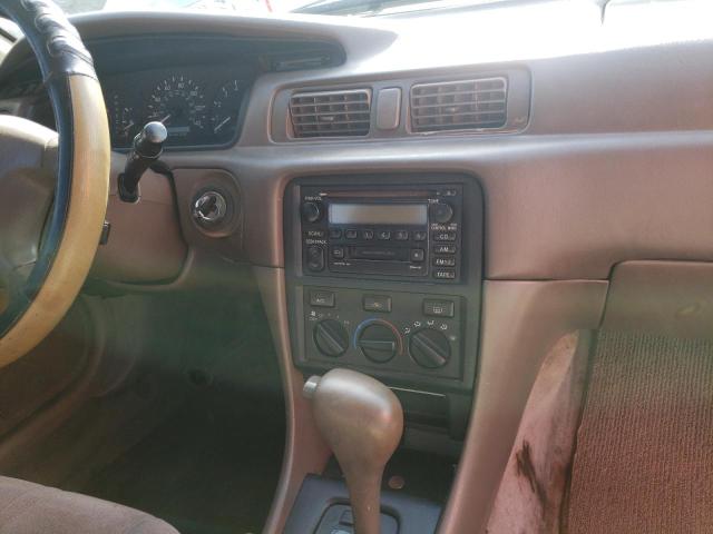 Photo 9 from auction – 2000 TOYOTA CAMRY CE with VIN 4T1BG22K0YU983468